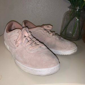 Pink Filas Women’s 9
